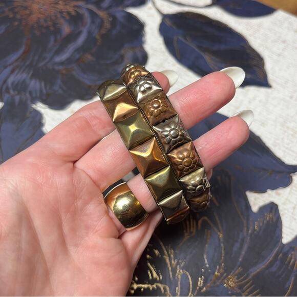 Vintage 70s Solid Brass & Copper Gold and Silver Floral Bangle Bracelet Set D1 - Picture 10 of 13